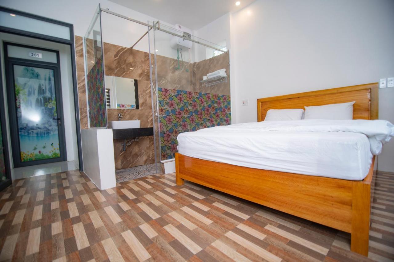 Long Hotel And Motobike Rental Ha Giang Exterior photo